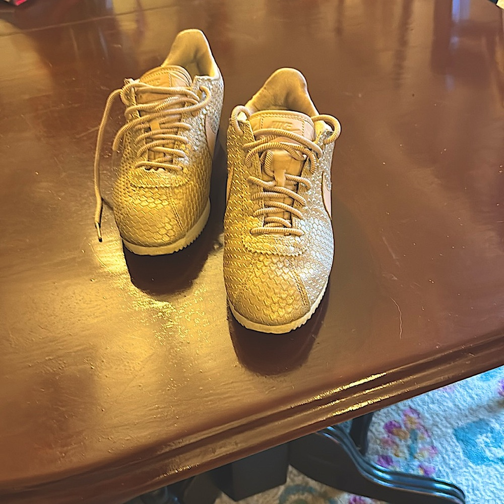 Nike Dragon Scale Cortez women’s size 9.5 6/10